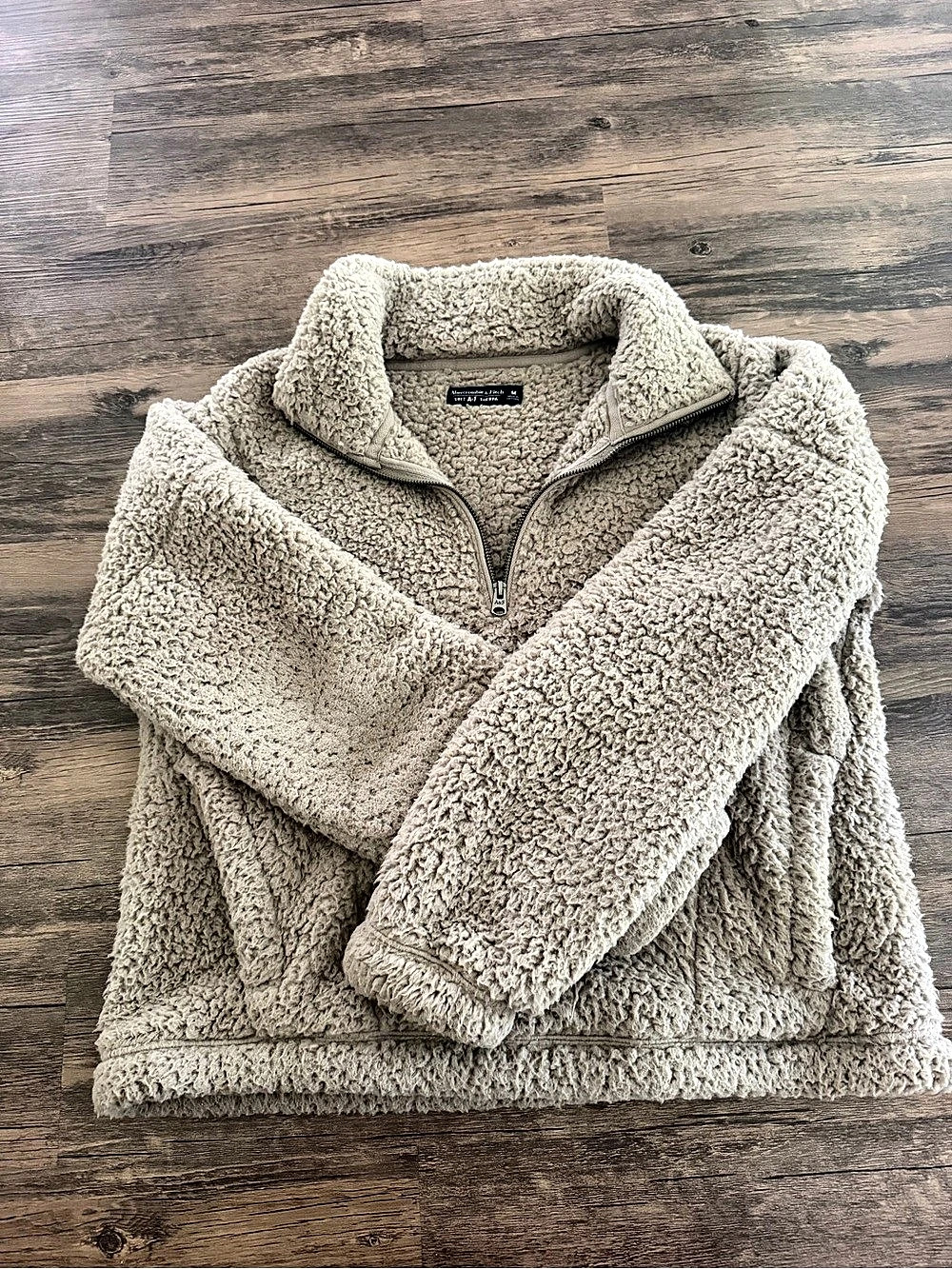 Abercrombie & Fitch Soft A&F Sherpa Quarter-Zip Pullover - Picture 2 of 4